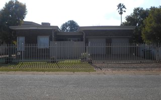 4 Bedroom House in Baillie Park