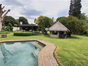 4 Bed House in Lombardy East