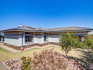 2 Bed House in Zesfontein AH