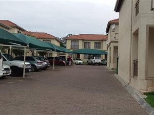3 Bed Townhouse in Whitney Gardens