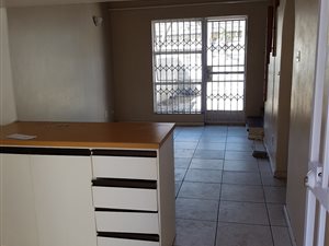 1 Bed Flat in Pelham