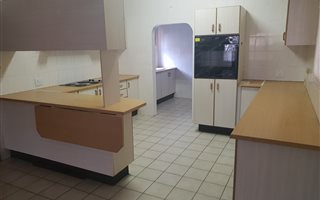 3 Bedroom Cluster in Noordheuwel