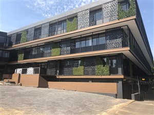 Commercial space in Lynnwood Glen
