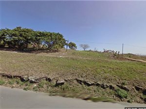 8800 m² Land available in Clare Hills