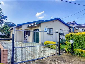 3 Bed House in Hilltop Gardens