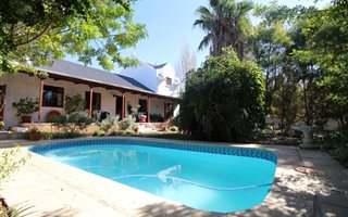4 Bedroom House in Riebeek Kasteel