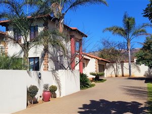 3 Bed House in Poortview