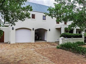 4 Bed House in De Zalze