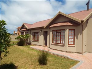 3 Bed House in Klein Brak River