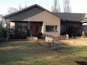 2.9 ha Farm in Glendonald AH