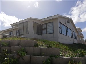 4 Bed House in Hartenbos