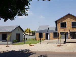 2 Bed House in Highveld