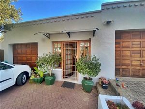 3 Bed House in Universitas
