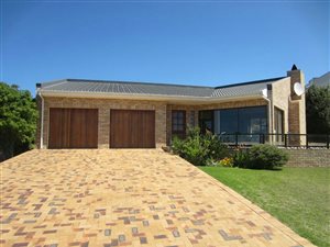 4 Bed House in Jongensfontein