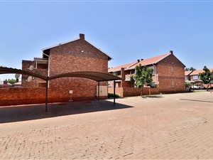2 Bed Apartment in Clarina