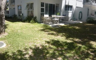 2 Bedroom Apartment in Kenilworth Upper