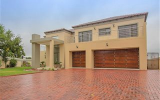 5 Bedroom House in La Como Lifestyle Estate