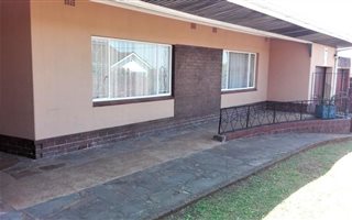 3 Bedroom House in Woodlands