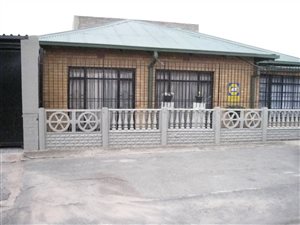3 Bed House in Newlands