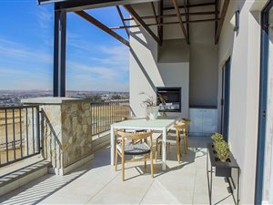 2 Bedroom Apartment in Waterfall Estate