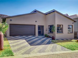 3 Bed House in Pinehaven