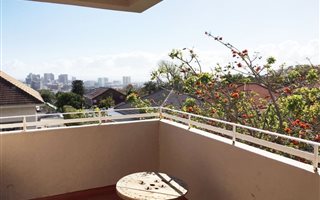 1 Bedroom Duplex in Vredehoek