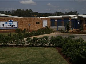 18 m² Commercial space in Willow Park Manor