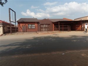 3 Bed House in Tembisa