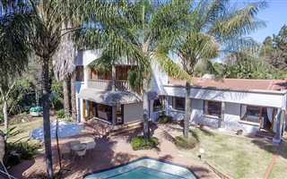 7 Bedroom House in Ferndale