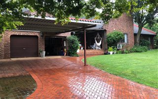 4 Bedroom House in Worlds View