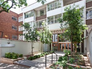 2 Bed Apartment in Rosebank