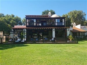 3 Bed Townhouse in Hartbeespoort Dam
