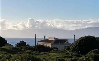 516 m² Land available in Perlemoenbaai