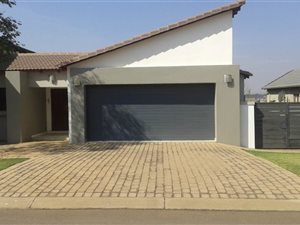 3 Bed House in Midlands Estate