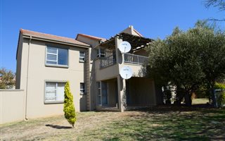 2 Bedroom Townhouse in Tijger Valley and surrounds