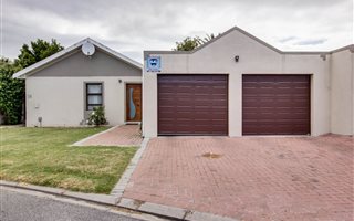 4 Bedroom House in De Tuin