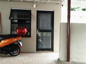 Studio apartment in Berea West