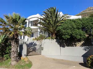 4 Bed House in Llandudno