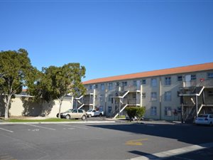 2 Bed Apartment in Onverwacht
