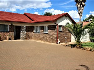 3 Bed House in Rayton