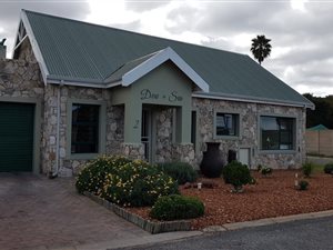 2 Bedroom House in Still Bay West