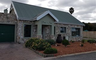 2 Bedroom House in Still Bay West