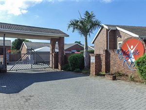 3 Bedroom Townhouse in Gonubie
