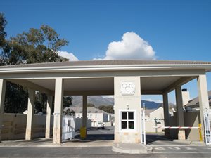 3 Bed Apartment in Paarl