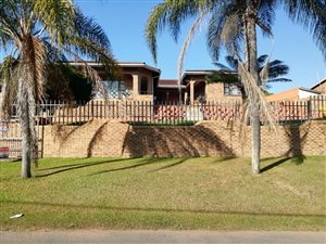 5 Bed House in Chatsworth Central