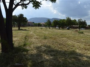 1034 m² Land available in Melodie