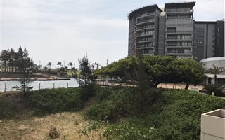 1200 m² Land available in Point Waterfront