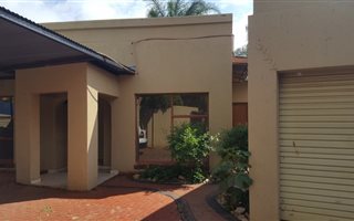 3 Bedroom House in Doornpoort and surrounds