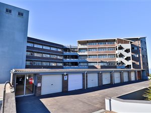 2 Bed Apartment in Athlone Park