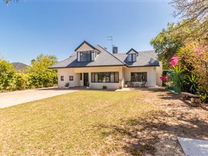 4 Bed House in Stuarts Hill
